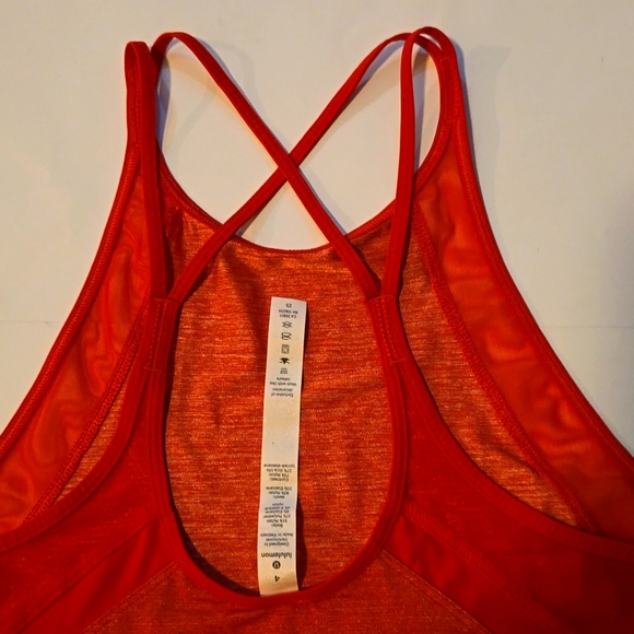 Lululemon run off Route tank size 4 Red - Picture 7 of 8